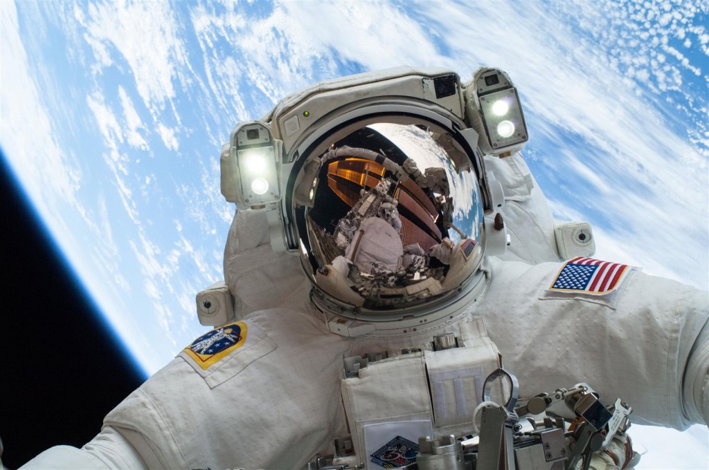 Out-of-This-World-Selfie